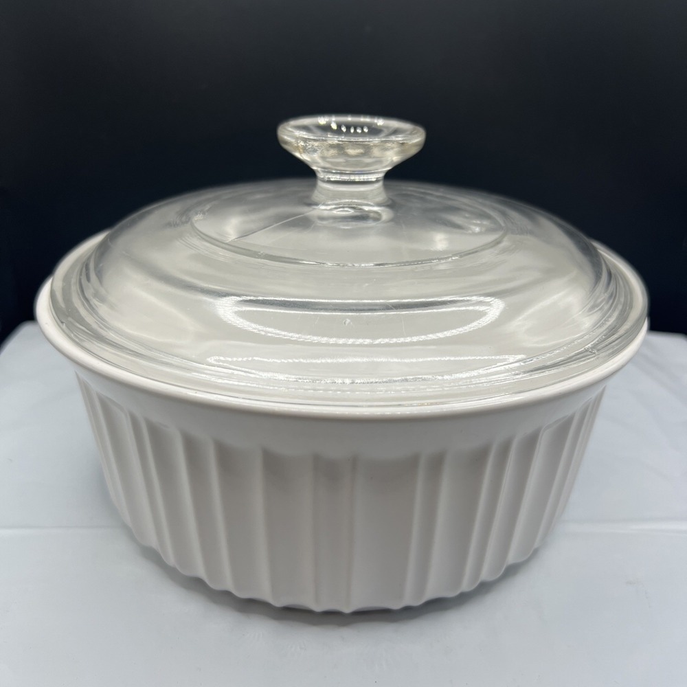 CorningWare French White 1.5 Qt Round Casserole Dish Fluted Stoneware Glass Lid